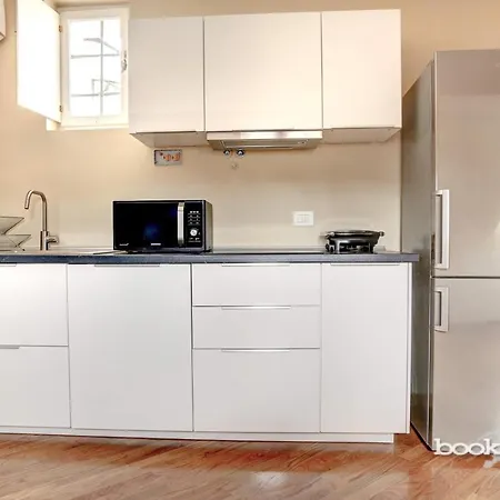 Hide Out - Bookwedo Apartamento