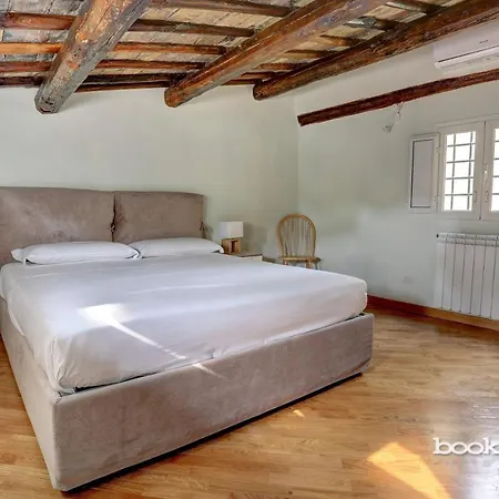 Hide Out - Bookwedo Apartamento *